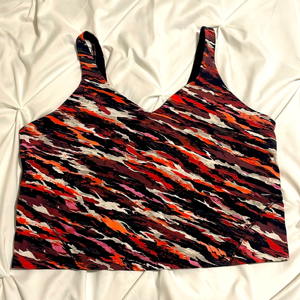 Lululemon top